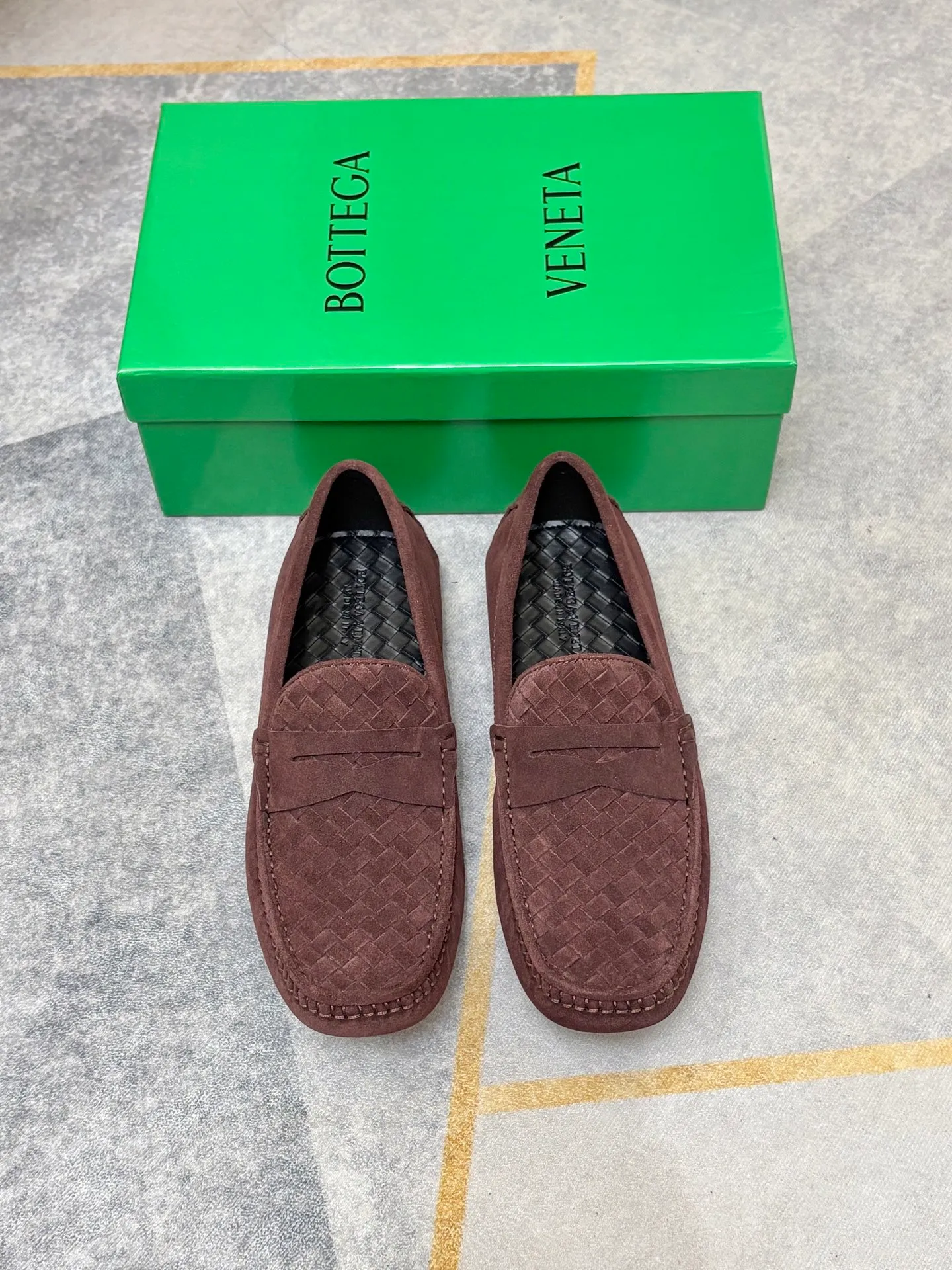 P420💰 (Niu Li + Niu Pad) [BV] The latest hot style‼ ️Casual men's shoes, uppers imported first-layer cowhide ➕Full imported cowhide lining✔️Exquisite workmanship, excellent foot feel, special rubber soles✔️, cool and fashionable, the latest fashion, fashionable outsole, hurry up.  Code number: 38-44 (can be customized to 37.45, non-refundable)